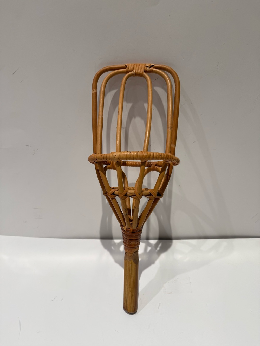 Vintage Bentwood Rattan Wicker Wall Hanging Basket Flower Holder Dried Floral